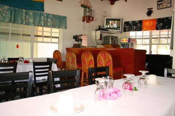 Nathan'S Lodge Kemps Bay ภายนอก รูปภาพ
